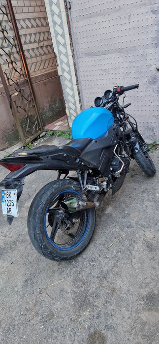 Продам мотоцикл є недоліки все розповім пишіть