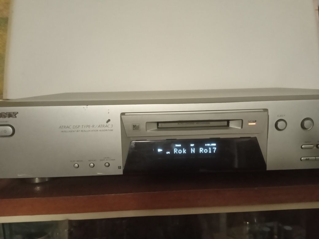 Музыкальный рекордер "Sony MDS JE-470", цвет - "серебро", MDLP !