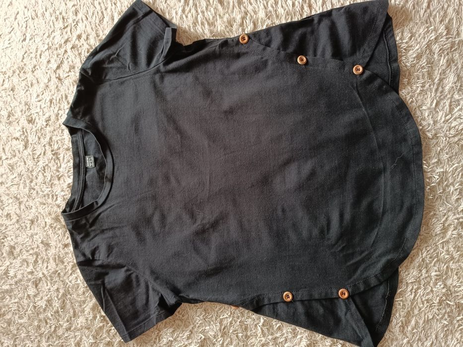 Ciążowy t-shirt w rozmiarze XS