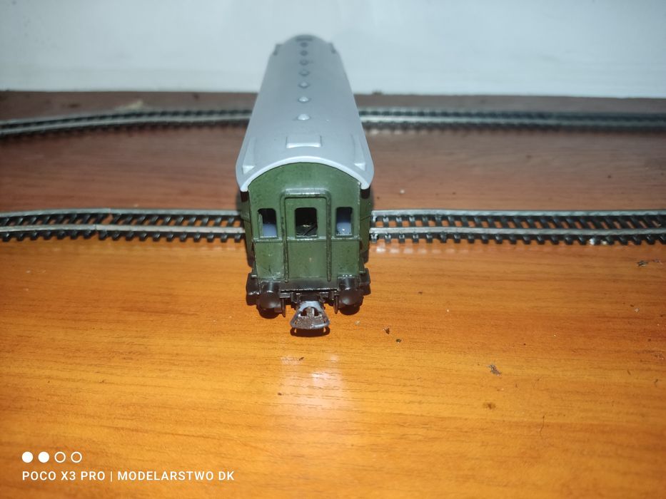 Piko wagon osobowy 3 klasy SCHICHT w skali H0 1:87 kolejka makieta