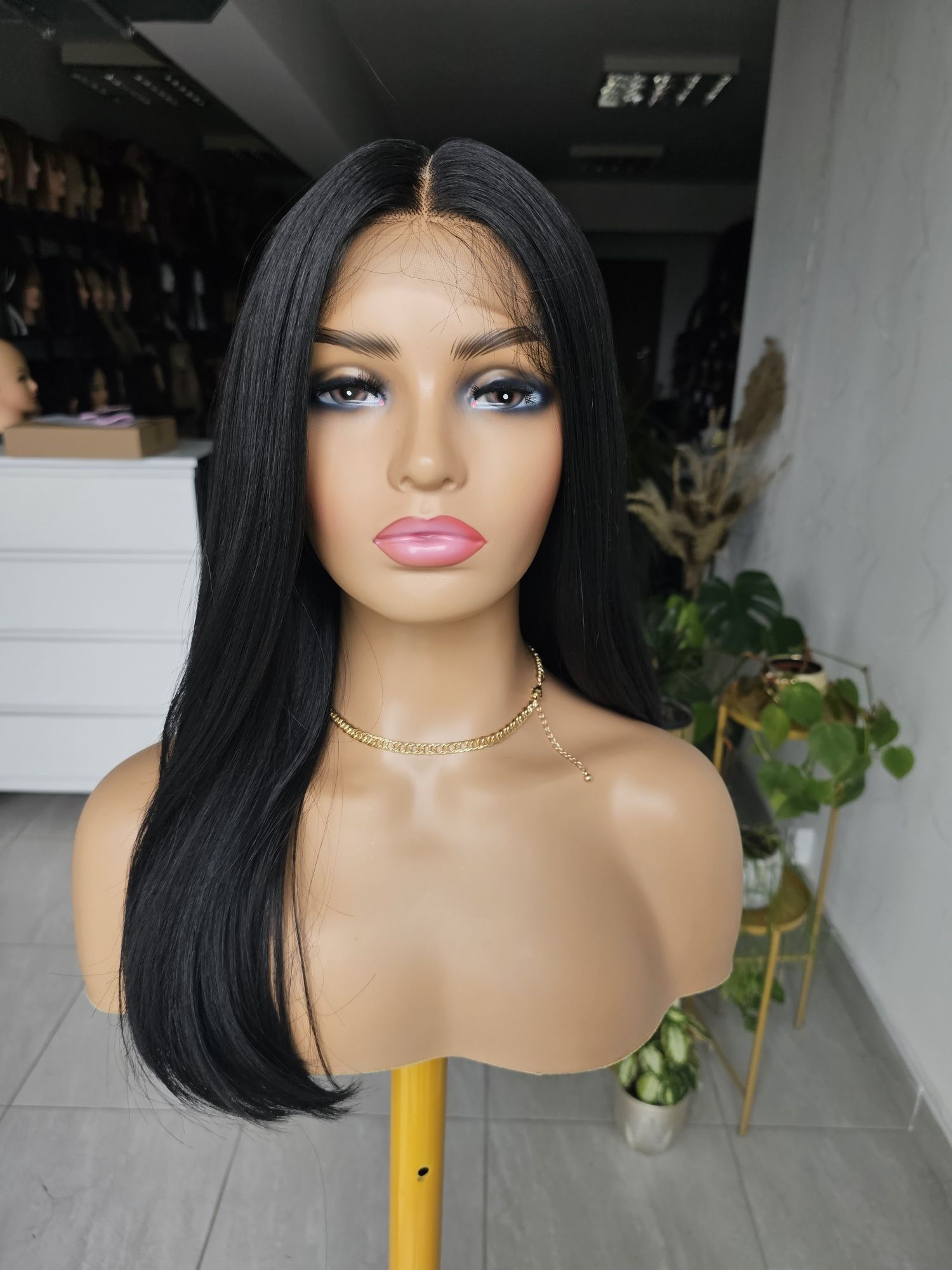 Długa peruka Karolina włosy premium jak naturalny 55 cm lacefront