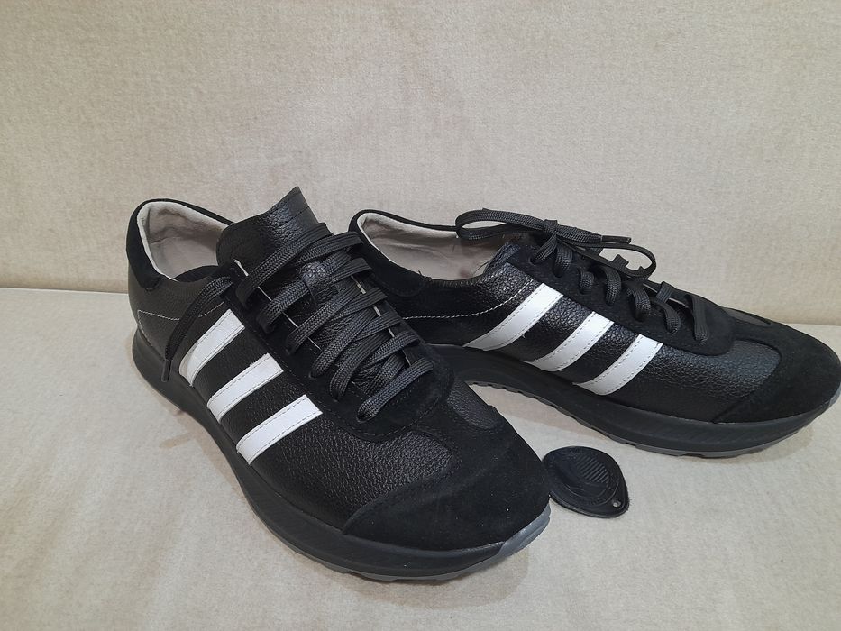 Кросівки чоловічі . Розмір 42