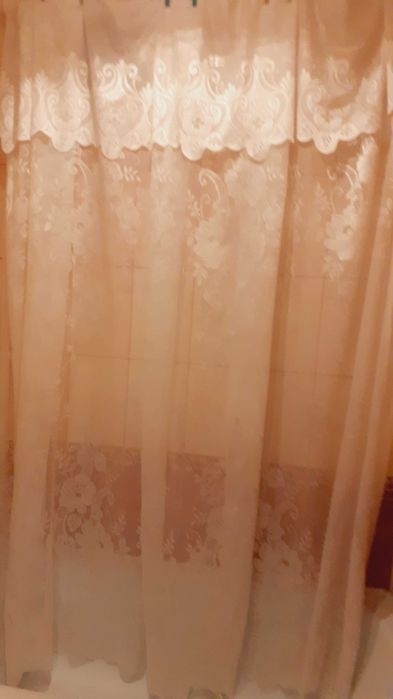 Тюль в комнату  б/у