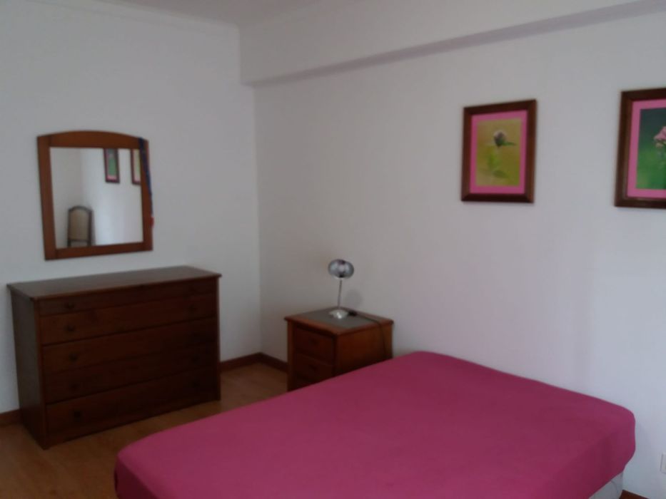 Quarto individual para senhora