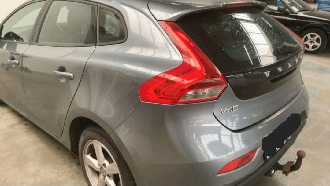 Volvo V40 D4 2014r Manual