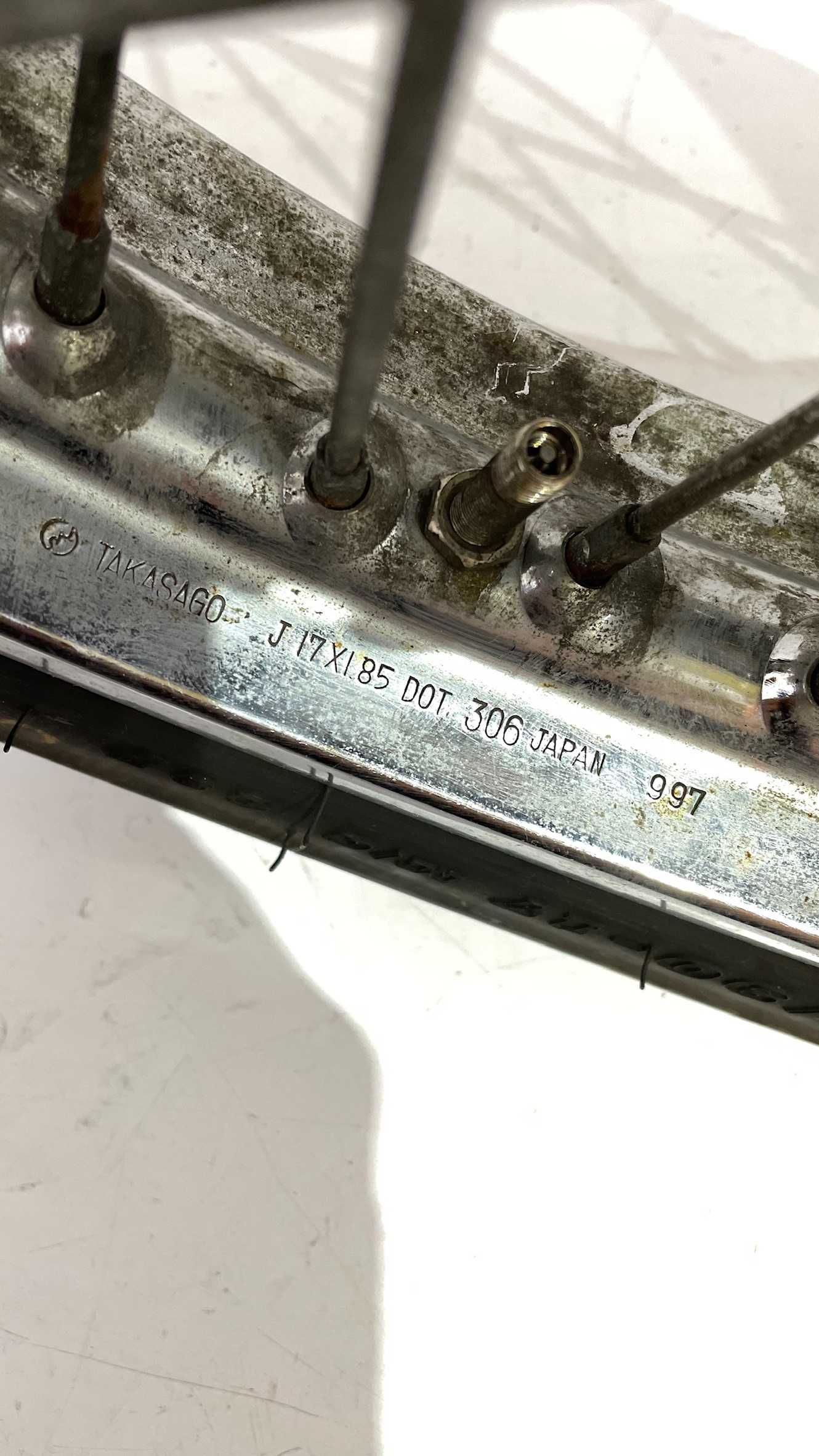 Kawasaki el125 bn 125 Koło przednie przód takasago 17x1,85 częsci