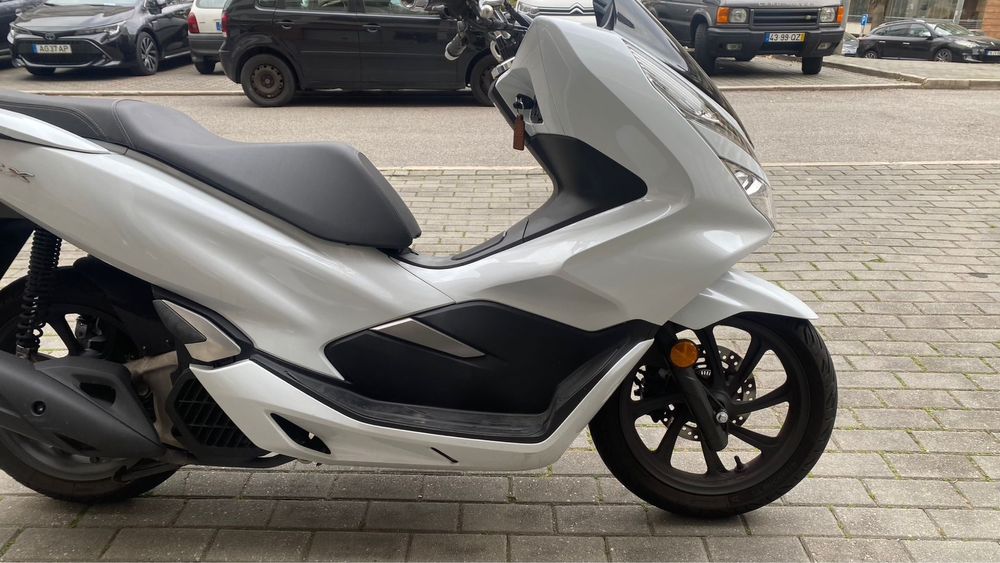 Honda PCX 125 em ótimo estado