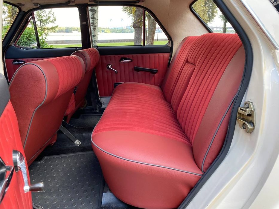 Волга ГАЗ -24 . 1976р.