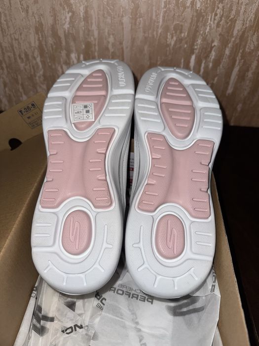 Сліпони Skechers