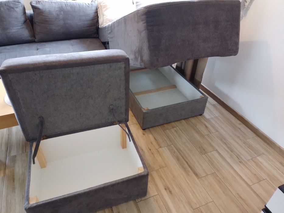 Sprzedam narożnik funkcja spania  z fotelem i pufą.