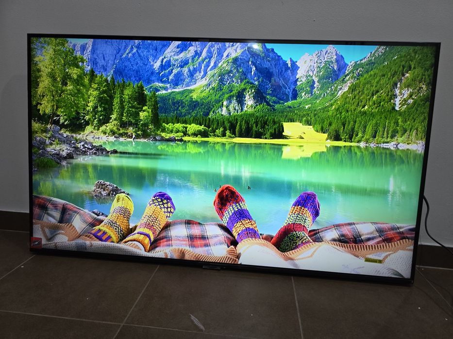 Telewizor marki Samsung 43 cale NOWY 4k Smart tv YouTube  Netflix