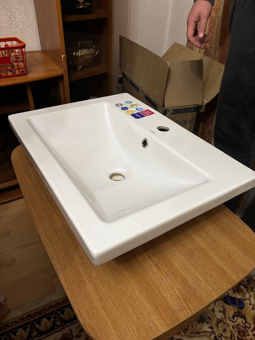 Раковина Cersanit нова