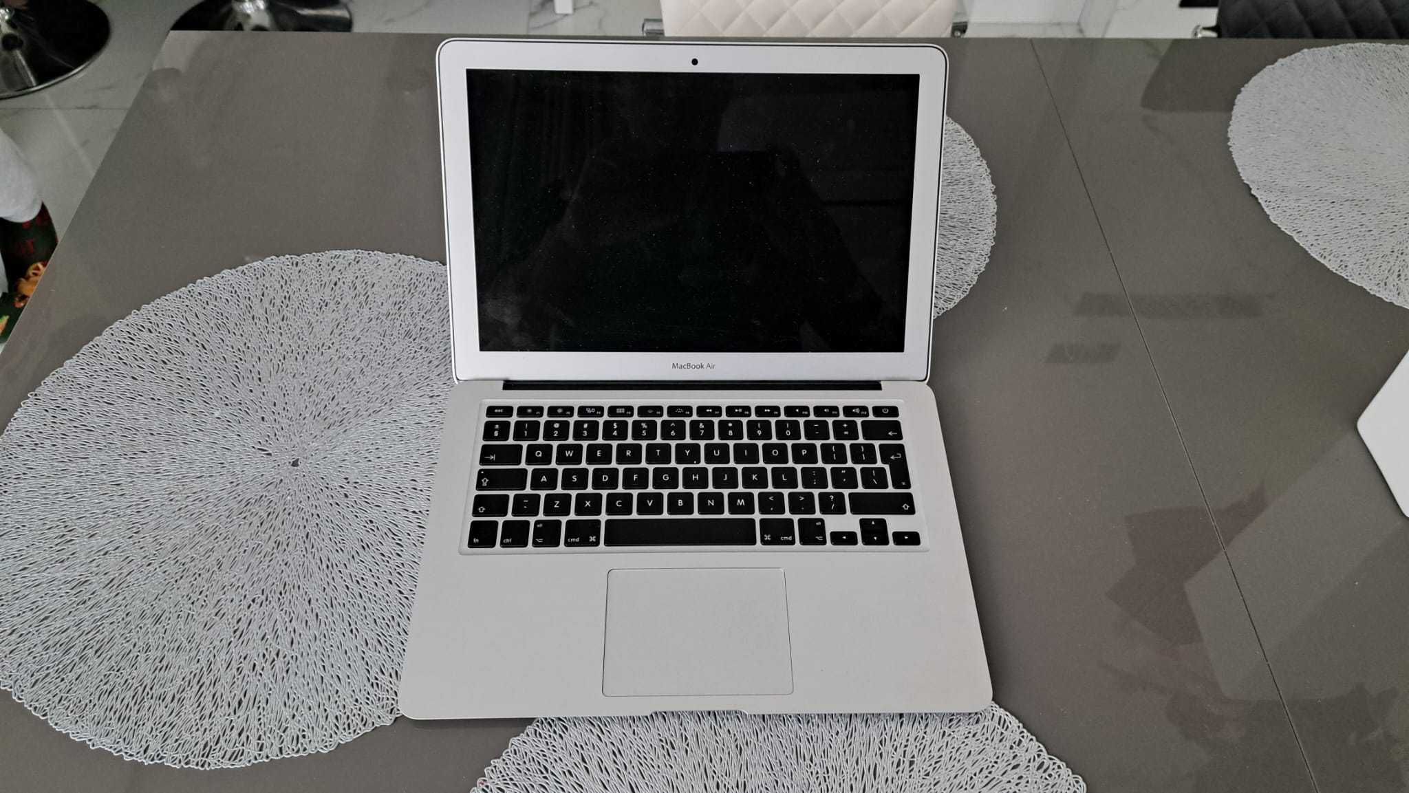 Laptop Macbook Air A1466 EMC 2632 super stan!