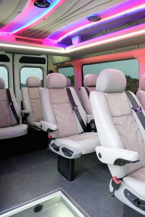Wynajem busa 9-cio osobowego z kierowcą na wesela , transfer lotniczy