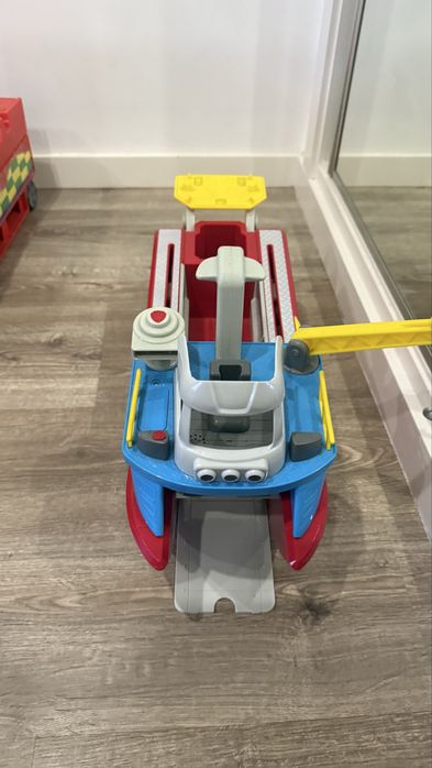 Barco da patrulha pata