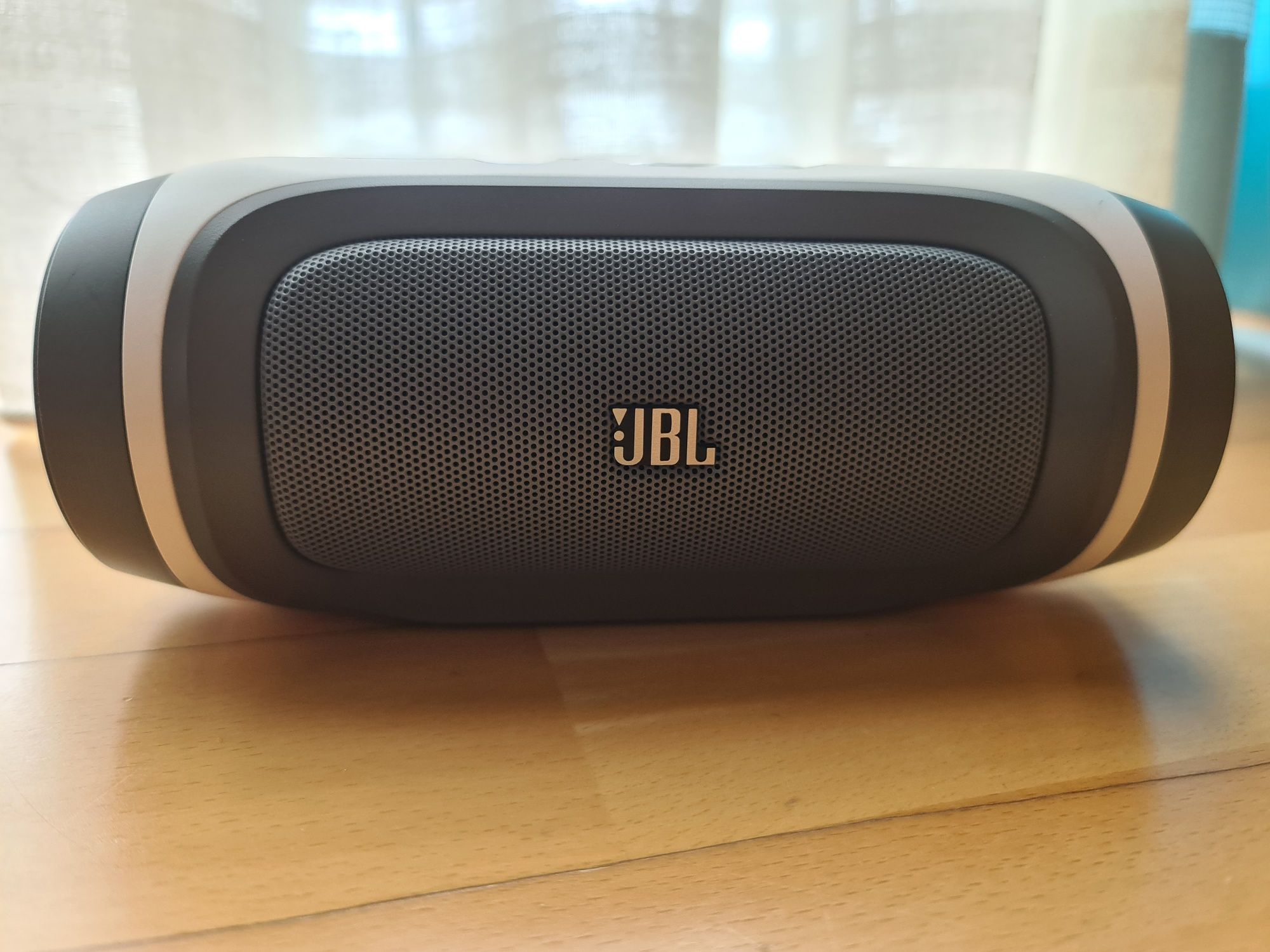 Coluna Bluetooth JBL Charge ORIGINAL USADA