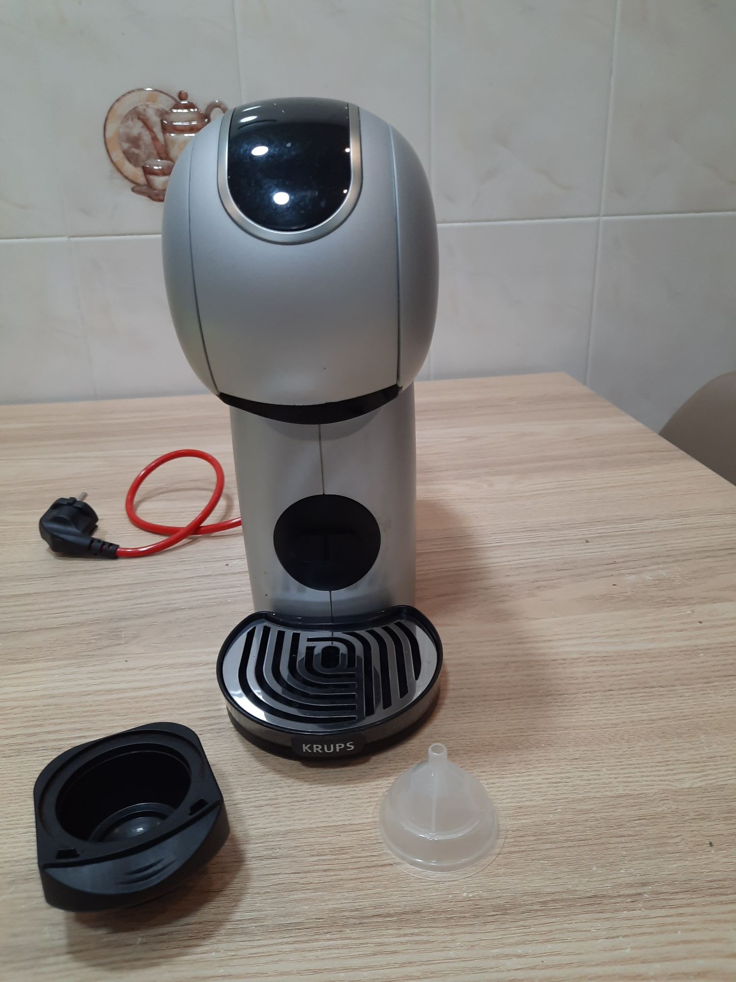 Máquina de café Dolce Gusto Genio S Touch