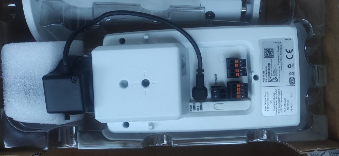 Відеокамера AXIS P1354