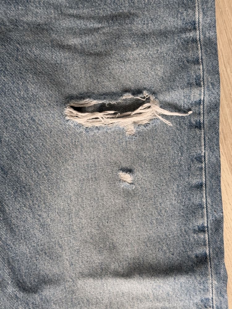 Джинси рвані zara