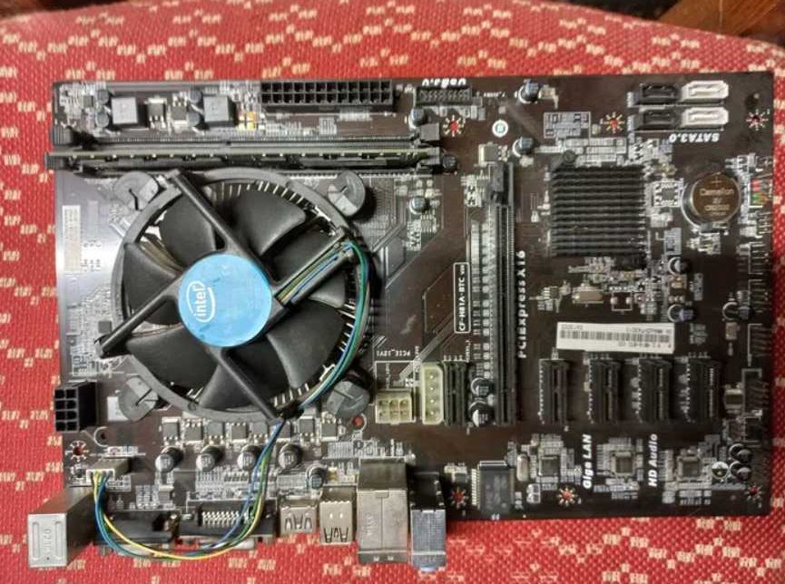 Комплект материнська плата Colorful C. H81A-BTC V20+2.7 CPU+4 gb RAM
