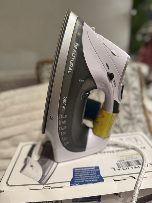 Żelazko parowe Beautural 2400W z LCD – nowe