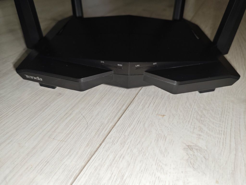 Router Tenda AC1200 AC10U, 2,4 I 5GHz, USB, WAN 1Gbit