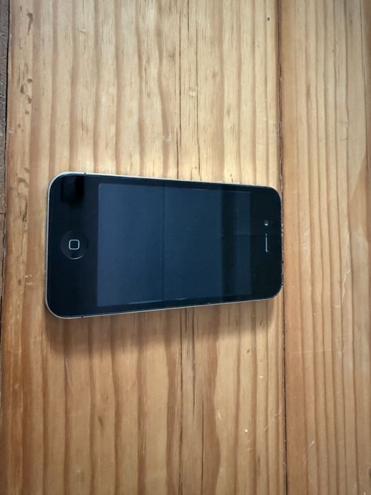 iPhone 4 32GB em bom estado