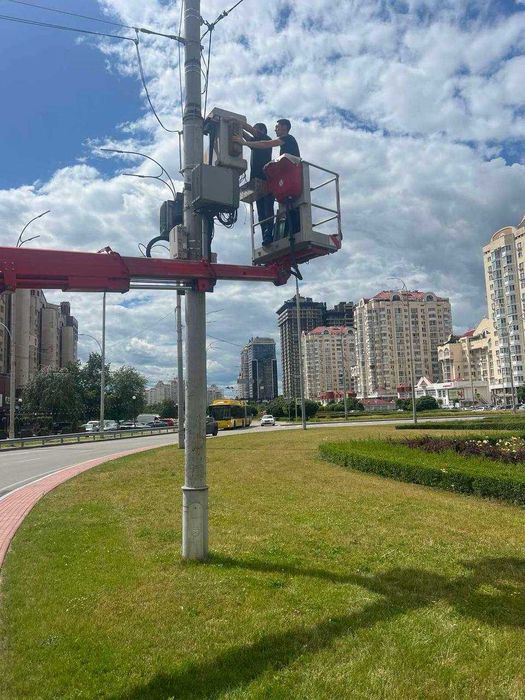 Послуги, оренда автовишки 18-26м. / Услуги. Аренда автовышки 18-26м.