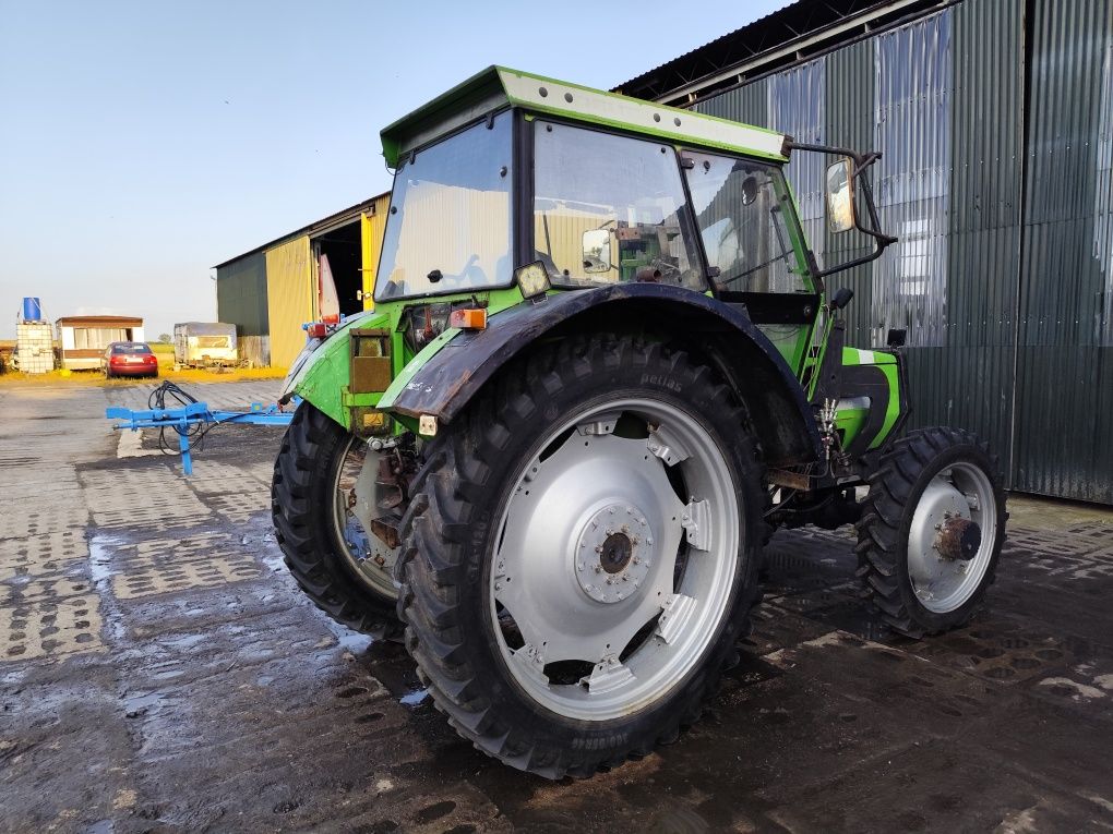 Deutz-Fahr DX90 na wąskich oponach