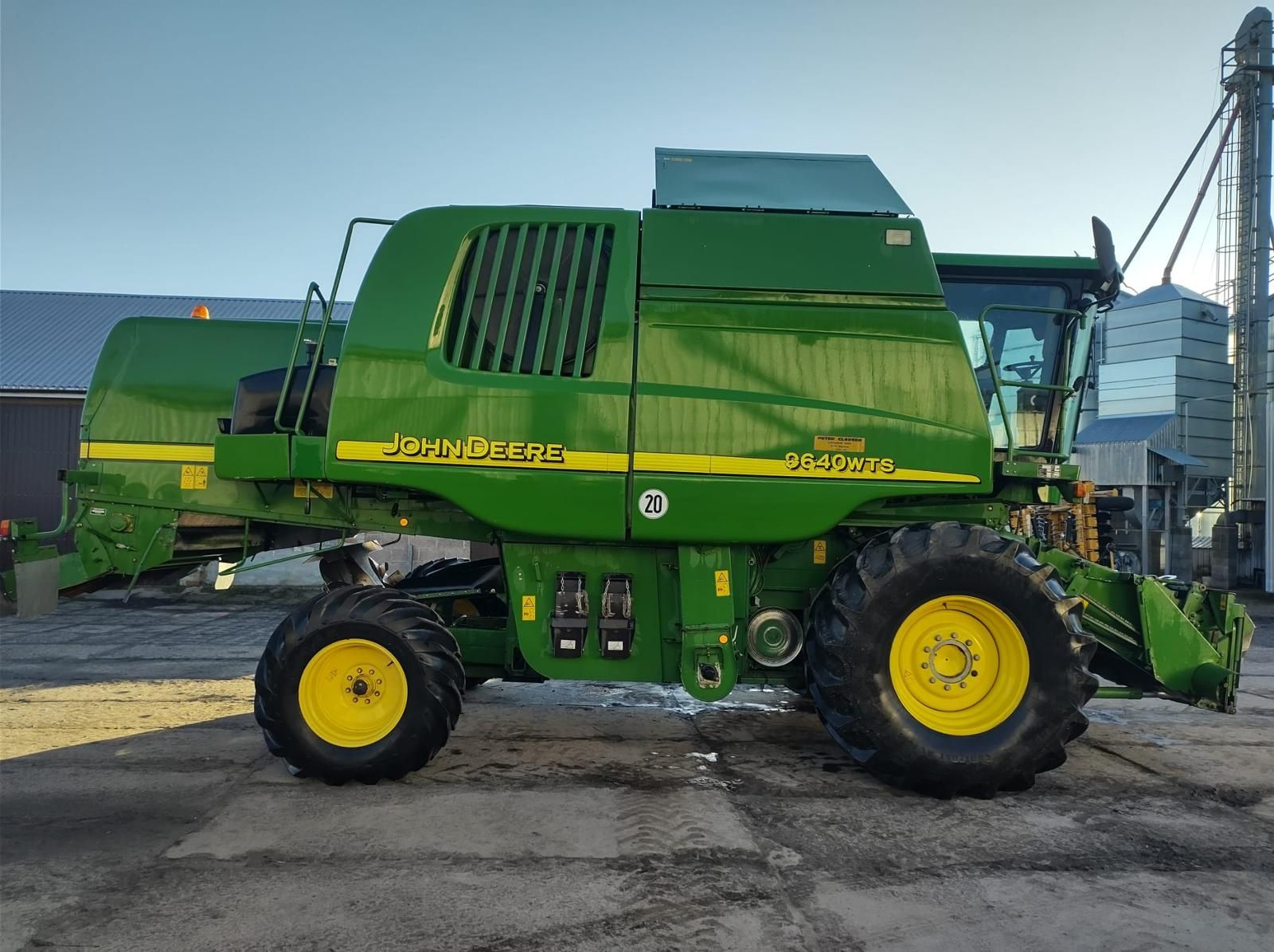 Kombajn zbożowy John Deere 9640WTS