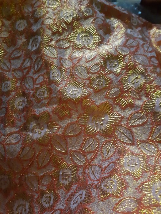 Продаю отрез  парча