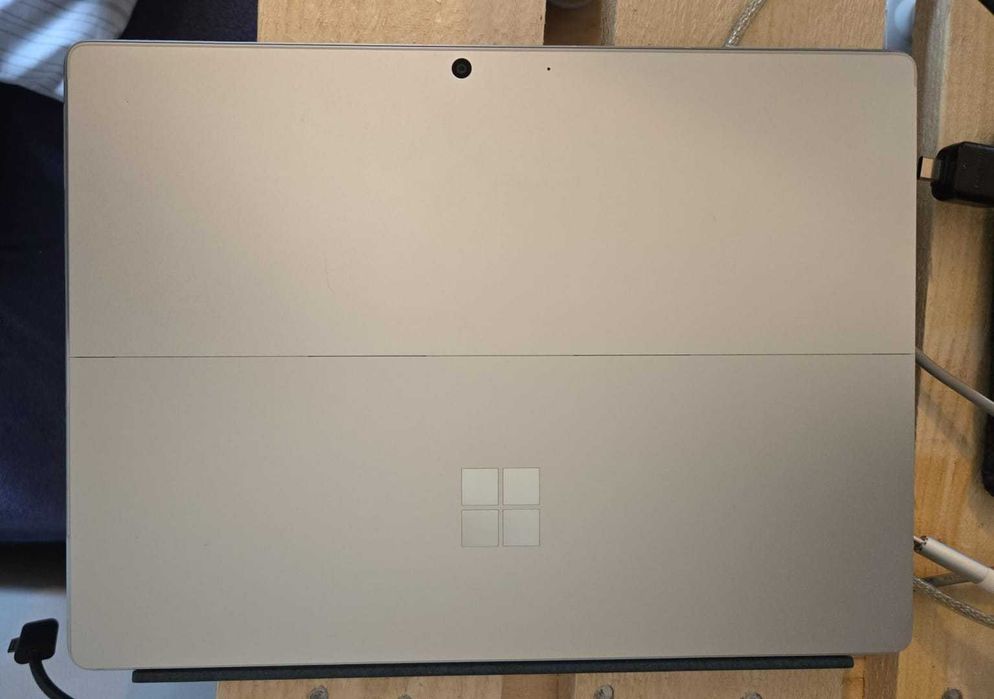 Surface 9 Pro LTE 5G Windows 11 Pro Microsoft