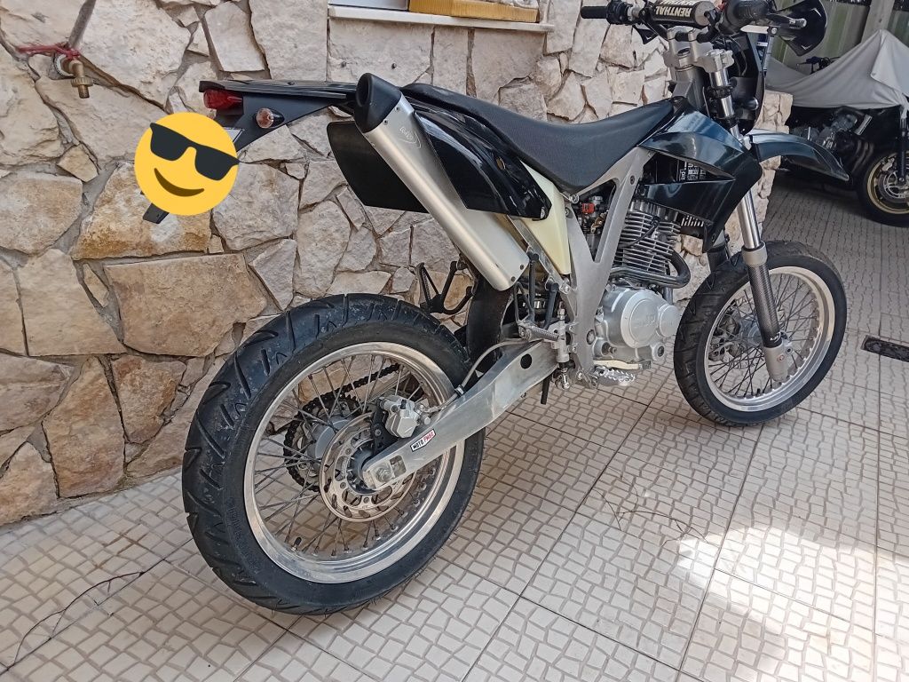 AJP PR4 SM 200cc/troca.