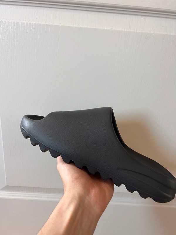 Buty codzienne\Nowe*DunkDamskadidasYeezySlideOnyx Roz.41