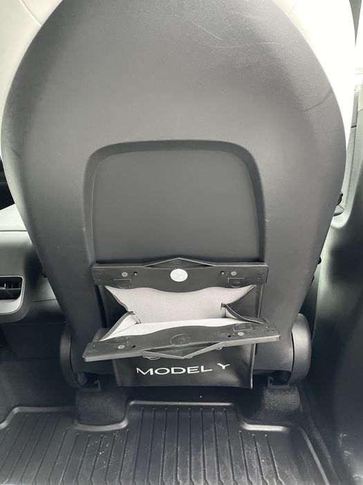 Органайзер Tesla Y для другого ряду сидінь