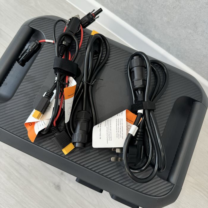 Зарядна станція bluetti AC200l