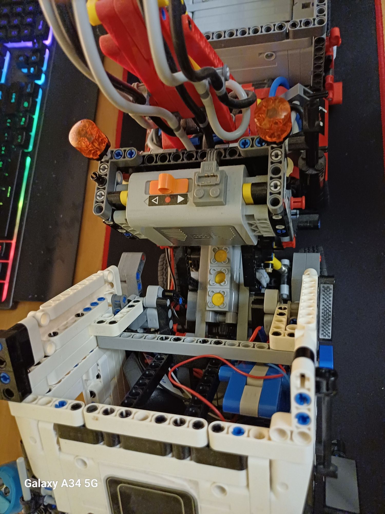 Lego technic mercedes 42043 z oświetleniem