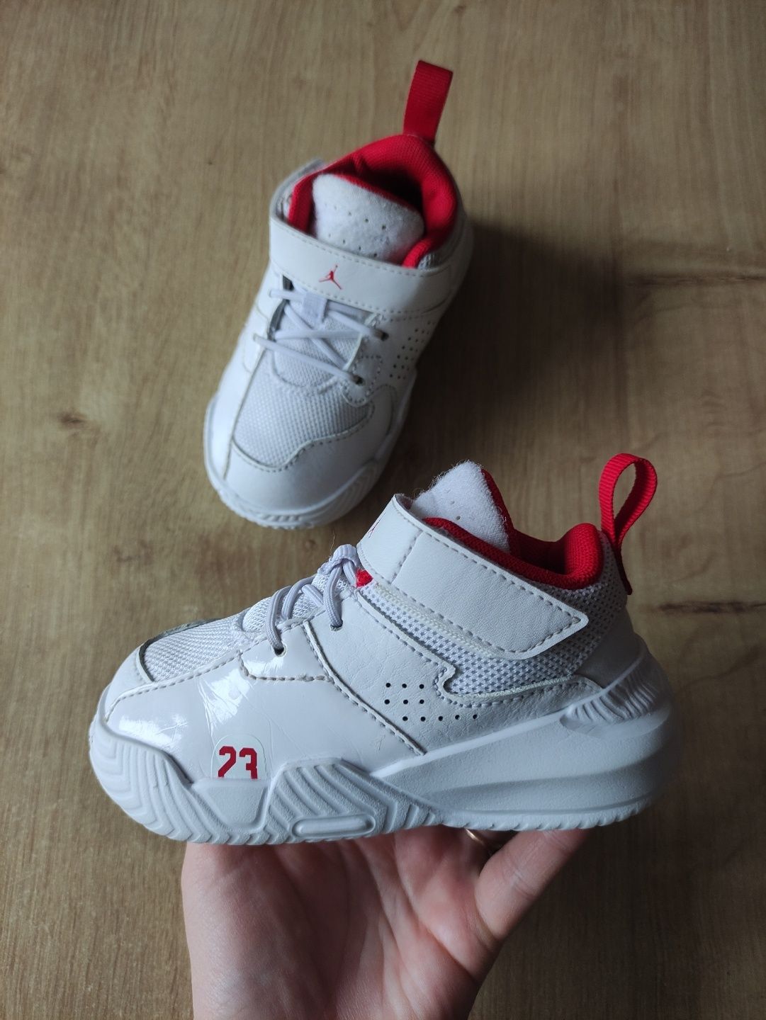 детские кроссовки Nike Jordan,оригинал,модель 2022 года, р.21