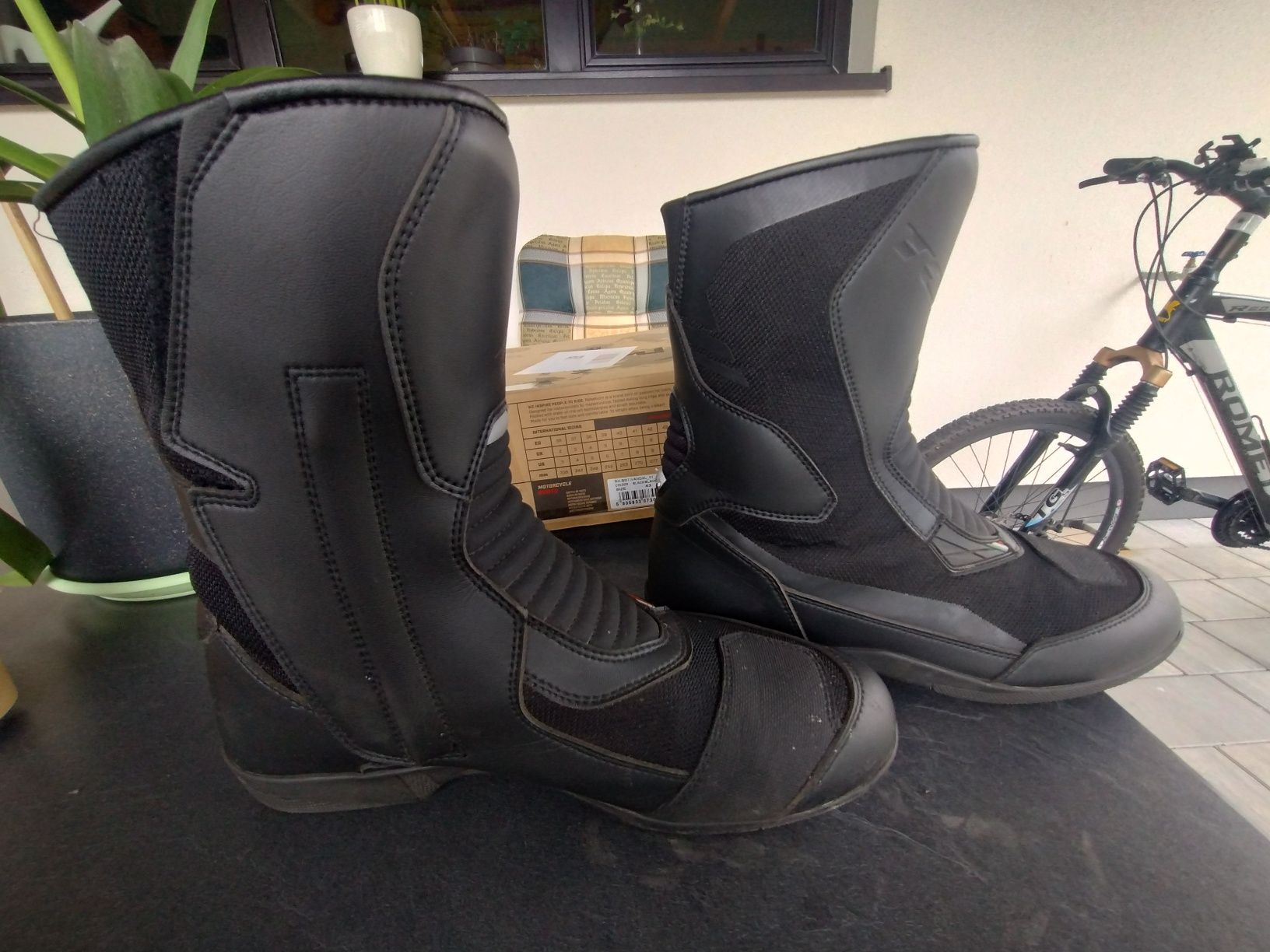 Buty motocyklowe  TCX Zephyr Flow rozmiar 43