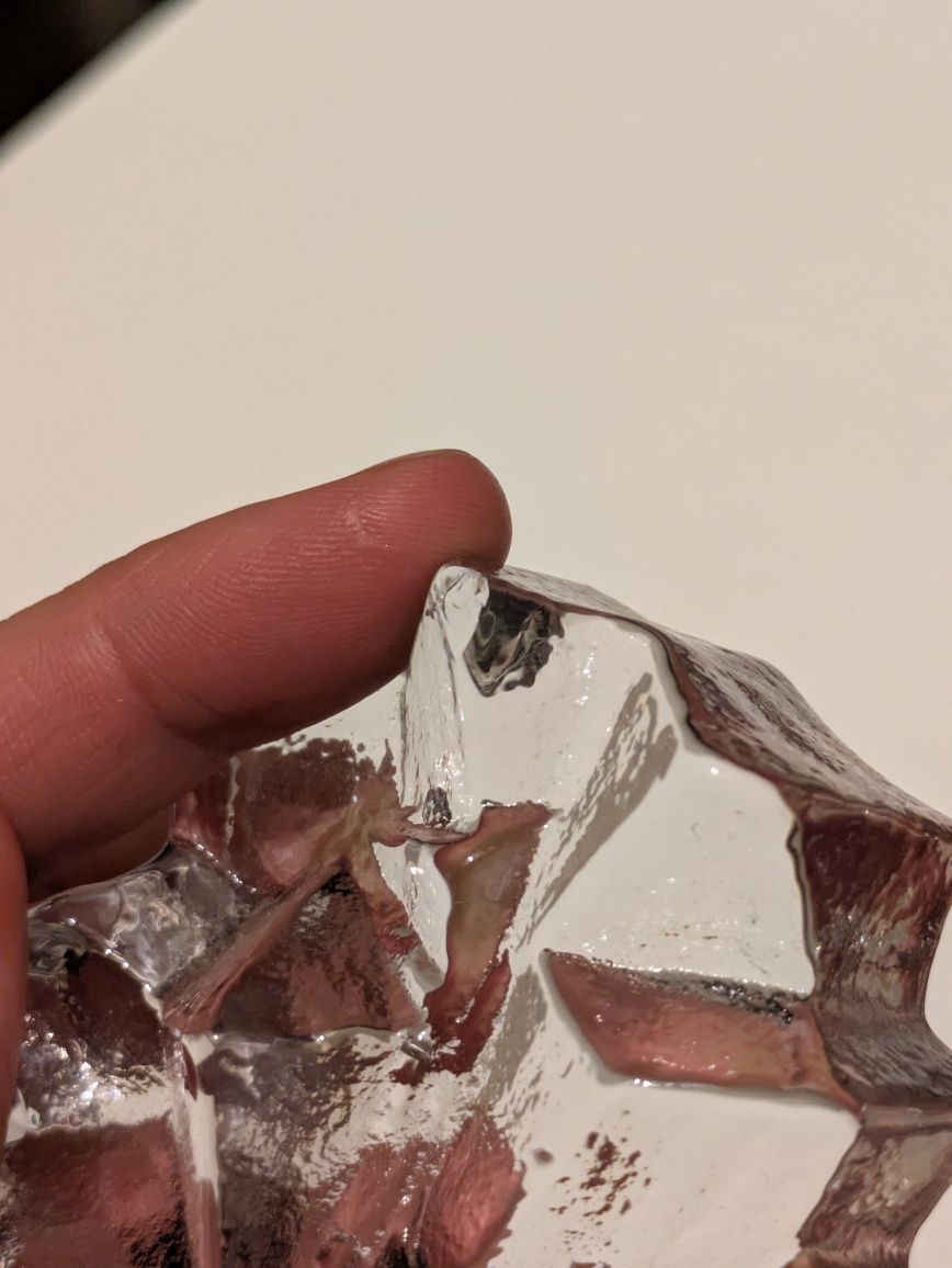 Szklana figurka przycisk do papieru Lindshammar