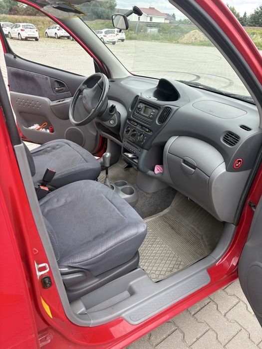 Toyota Yaris Verso
