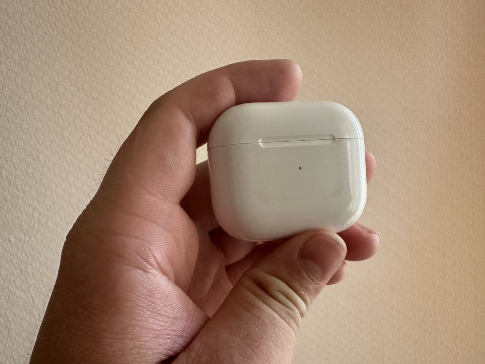 Кейс для Airpods 3 футляр зарядка
