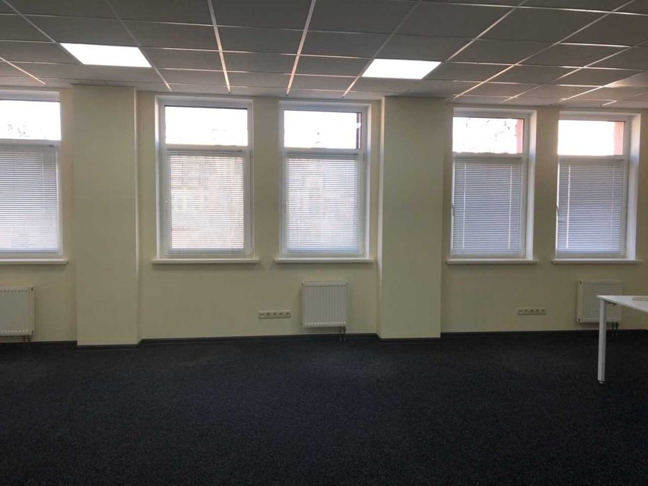 Офіс-поверх, центр Подолу, поруч метро Контрактова Площа