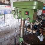 Maquina de furar com coluna