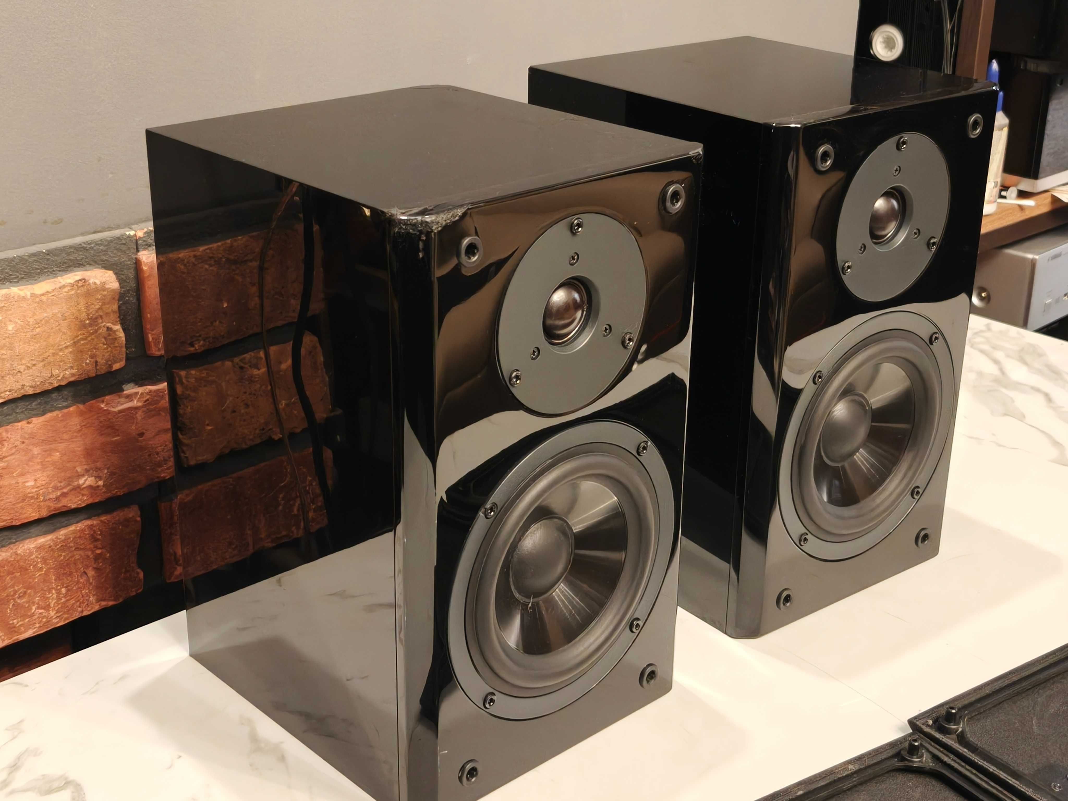 YAMAHA NX-E800 ! Znakomite monitory stereo