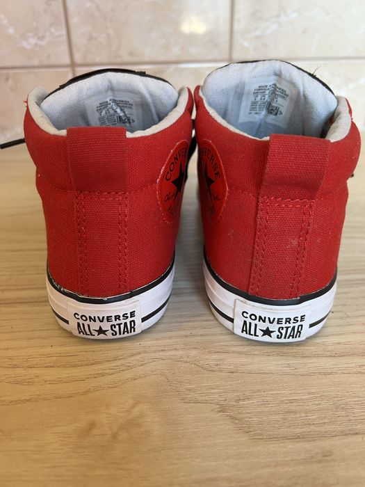 Wysokie, wsuwane trapmki Converse, r.35