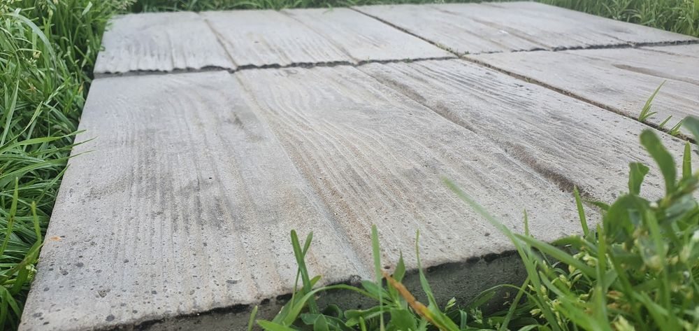 Płytki chodnikowe deska