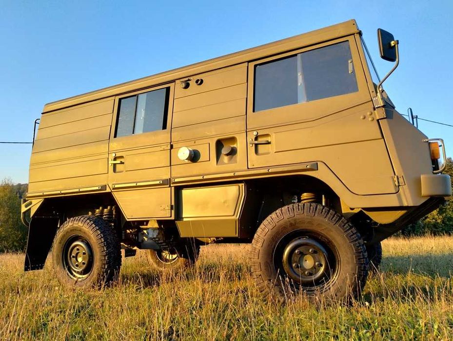 Pinzgauer 4x4 militarny offroad terenowy