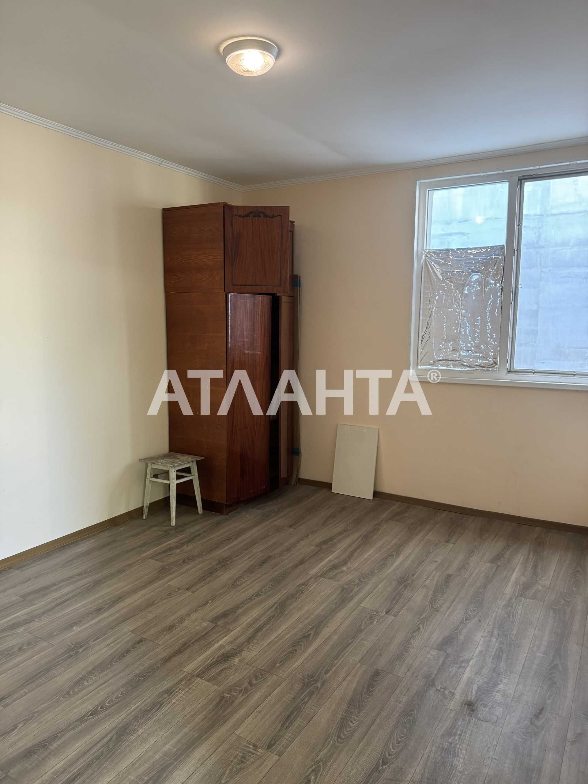 1 ком квартира 38 кв.м и 10 кухня