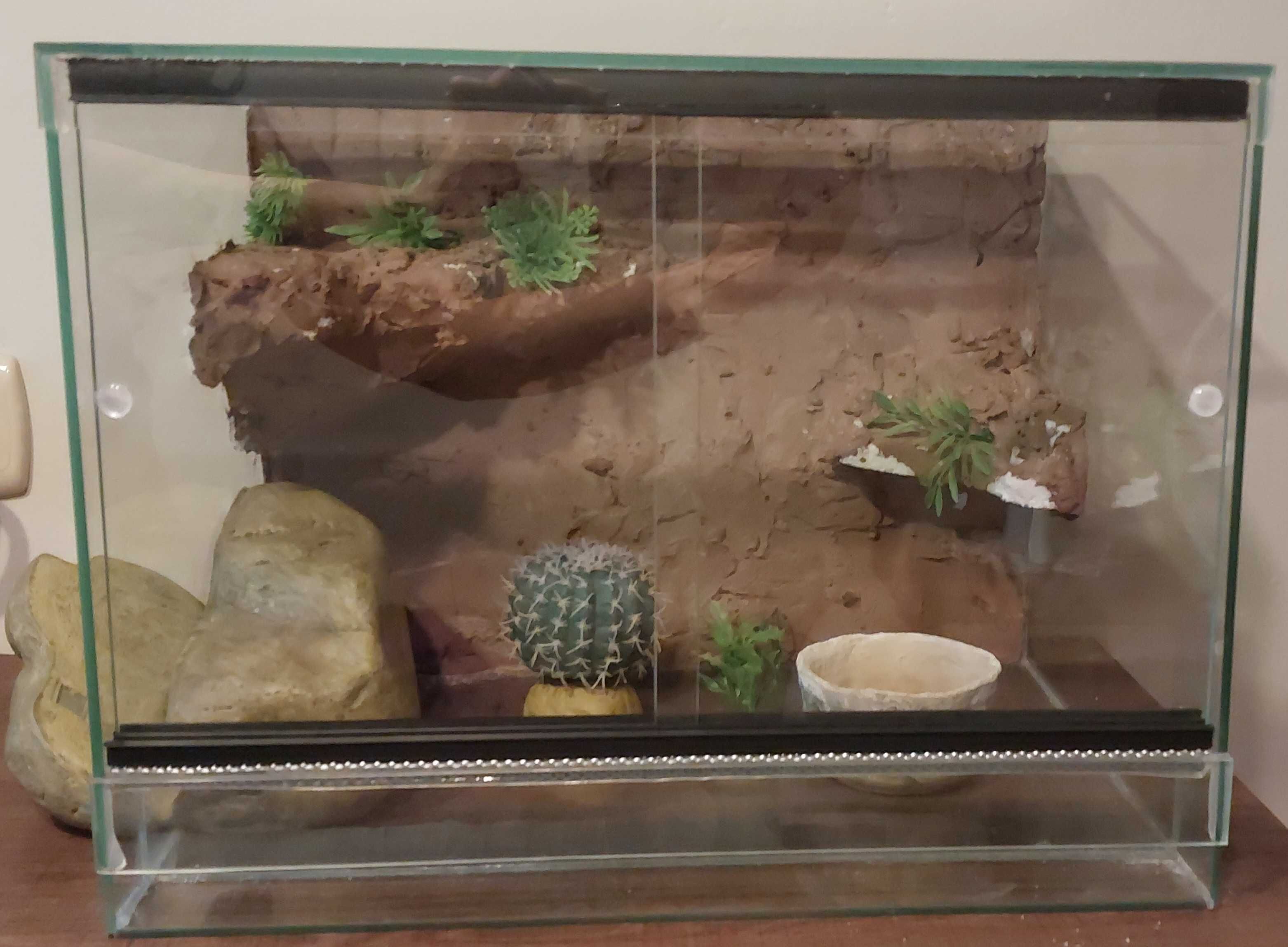 Sprzedam terarium, odbiór wyłącznie osobisty.